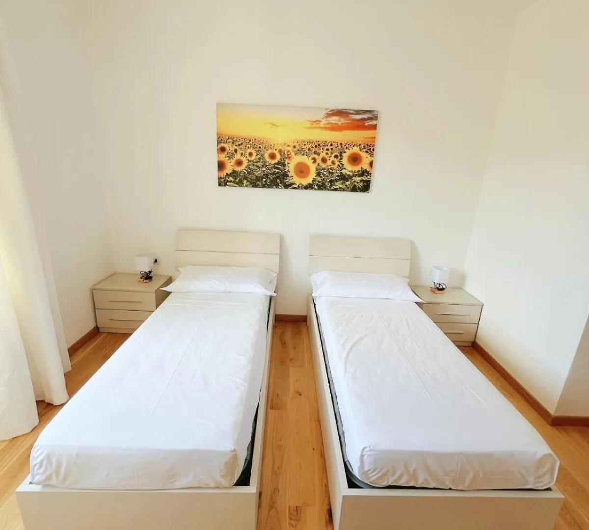 Seveso Milan Central Rooms 0*,  Italia
